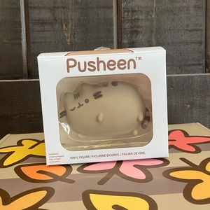 RARE PUSHEEN VINYL FIGURE